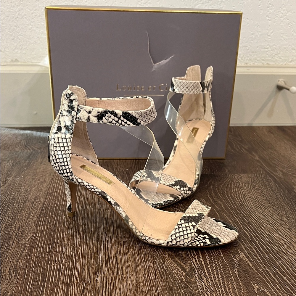 NIB Louis et Cie Snake Print Heels - 7.5